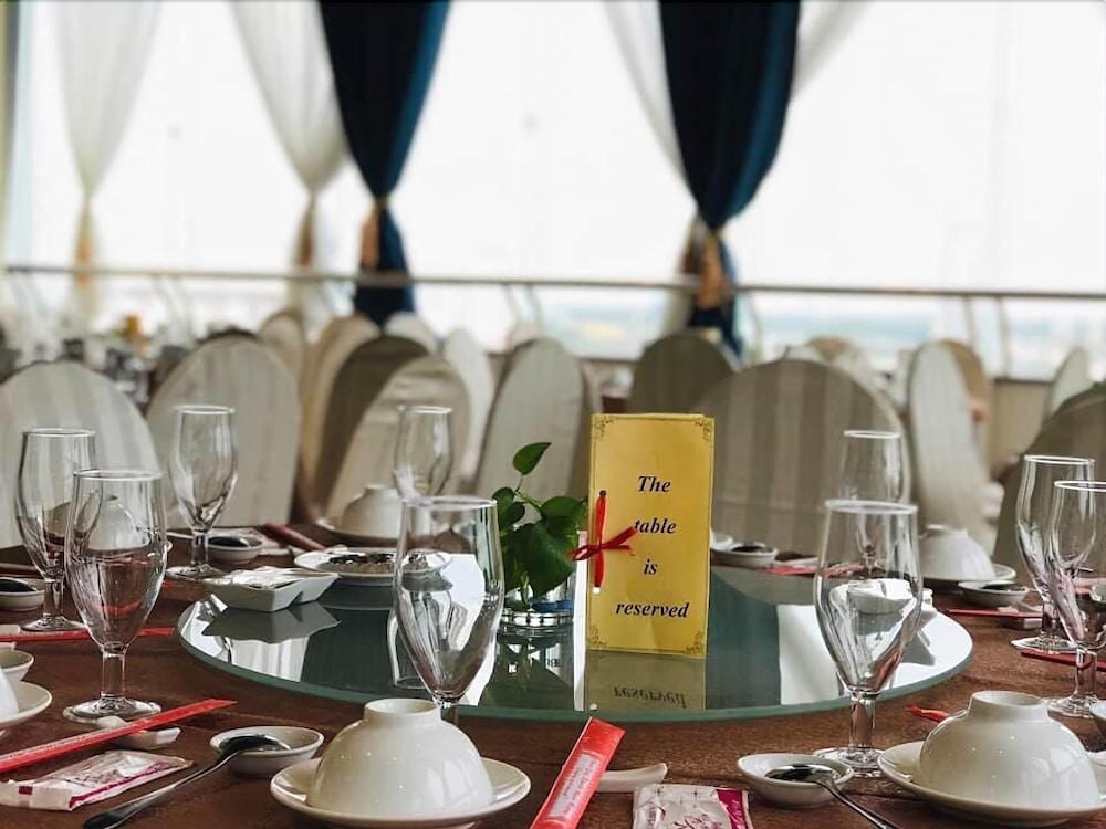 แฮปปี้ ไลฟ์ โฮเต็ล Hotel โฮจิมินห์ซิตี้ ภายนอก รูปภาพ