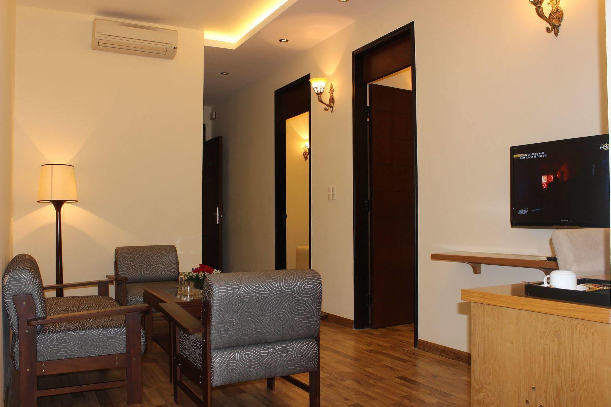 แฮปปี้ ไลฟ์ โฮเต็ล Hotel โฮจิมินห์ซิตี้ ภายนอก รูปภาพ