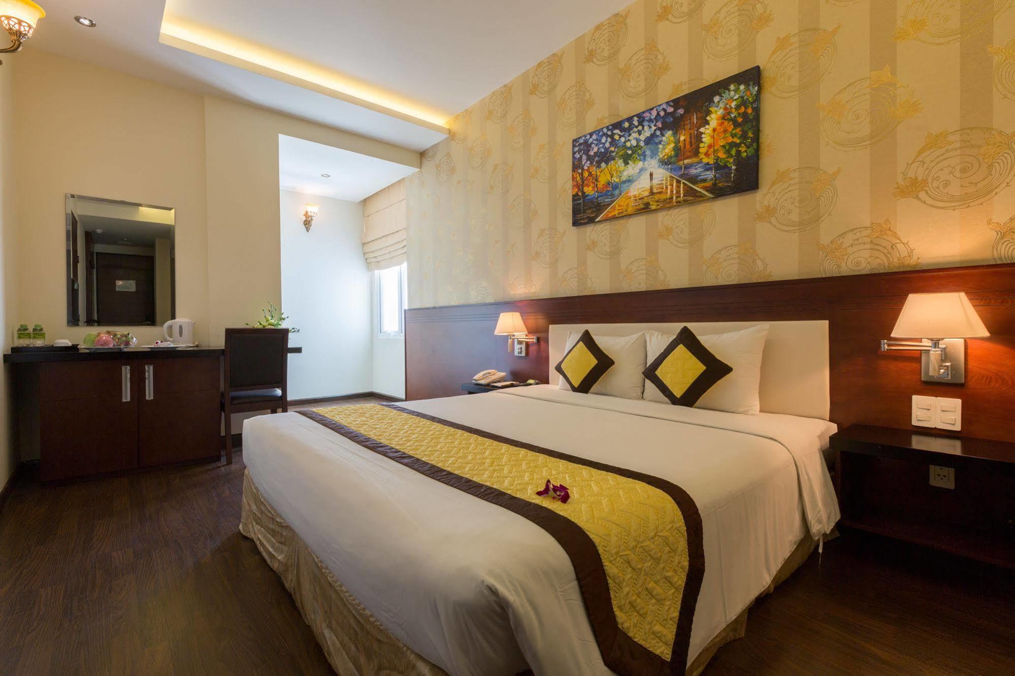 แฮปปี้ ไลฟ์ โฮเต็ล Hotel โฮจิมินห์ซิตี้ ภายนอก รูปภาพ