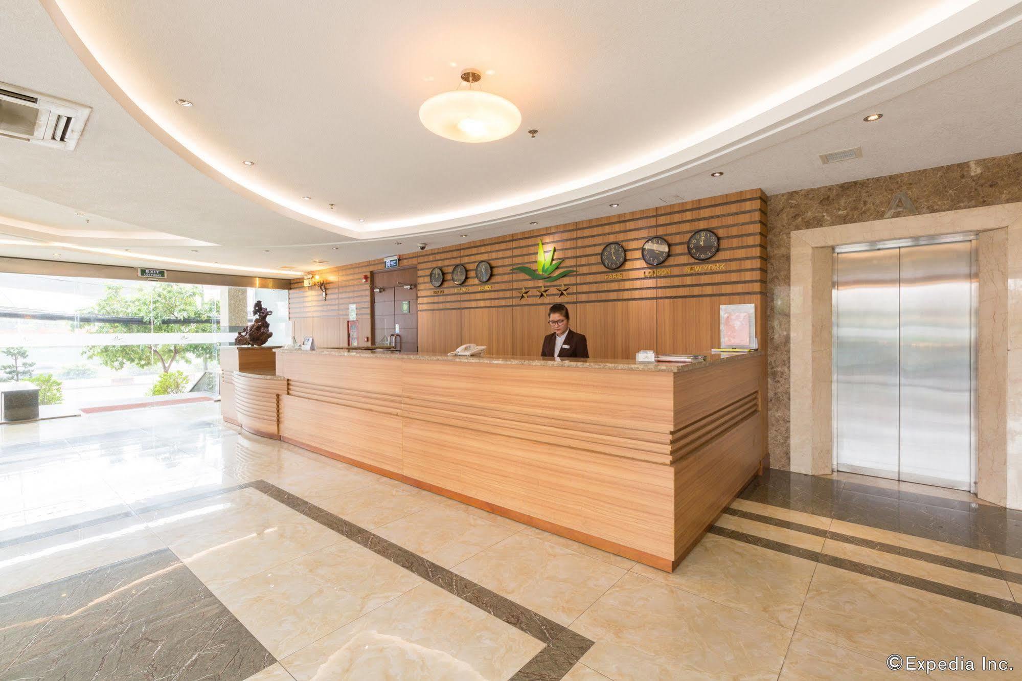 แฮปปี้ ไลฟ์ โฮเต็ล Hotel โฮจิมินห์ซิตี้ ภายนอก รูปภาพ