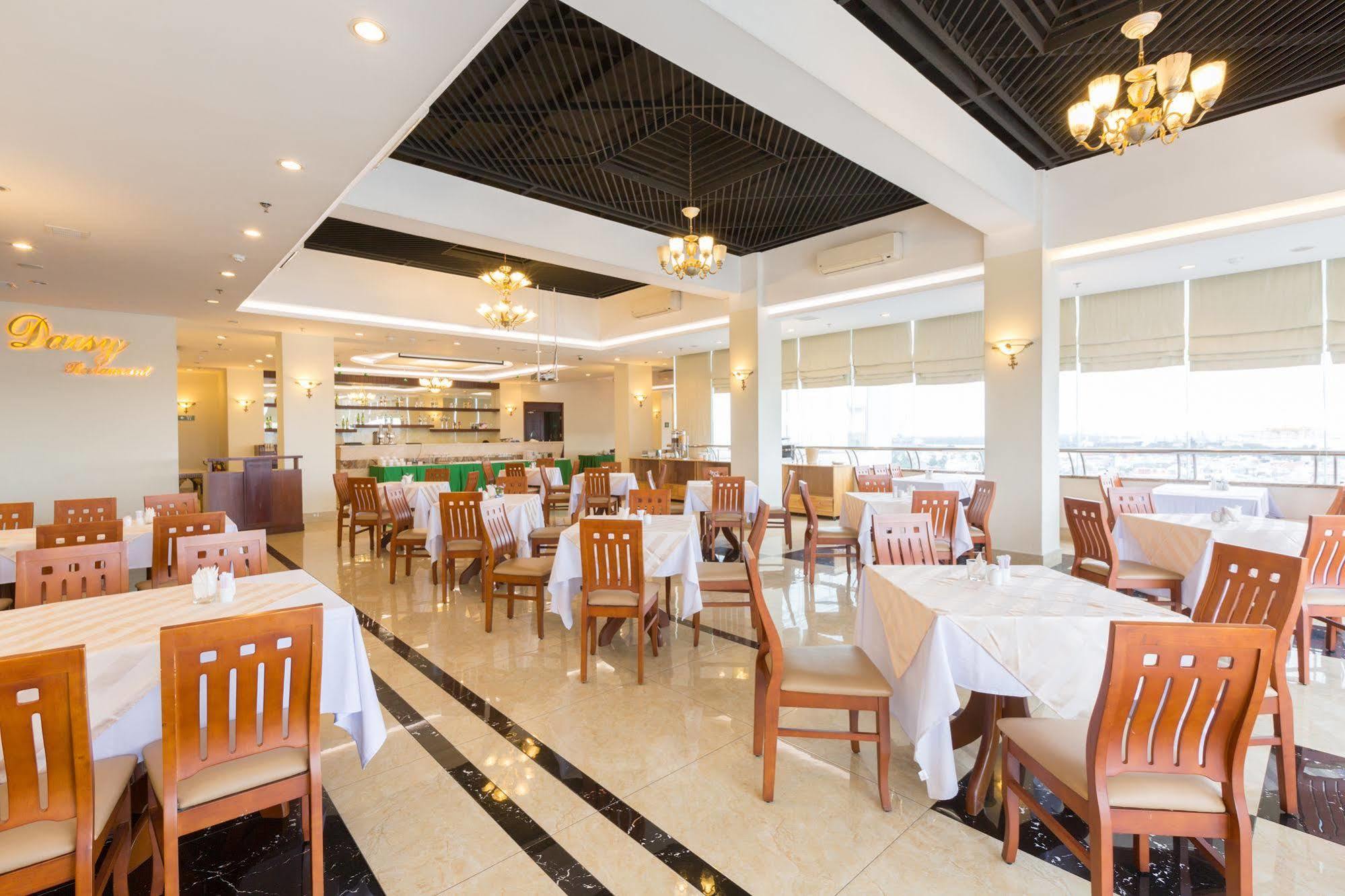 แฮปปี้ ไลฟ์ โฮเต็ล Hotel โฮจิมินห์ซิตี้ ภายนอก รูปภาพ